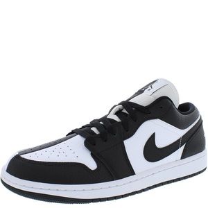 Nike Women's Black and White Low-Top Sneakers